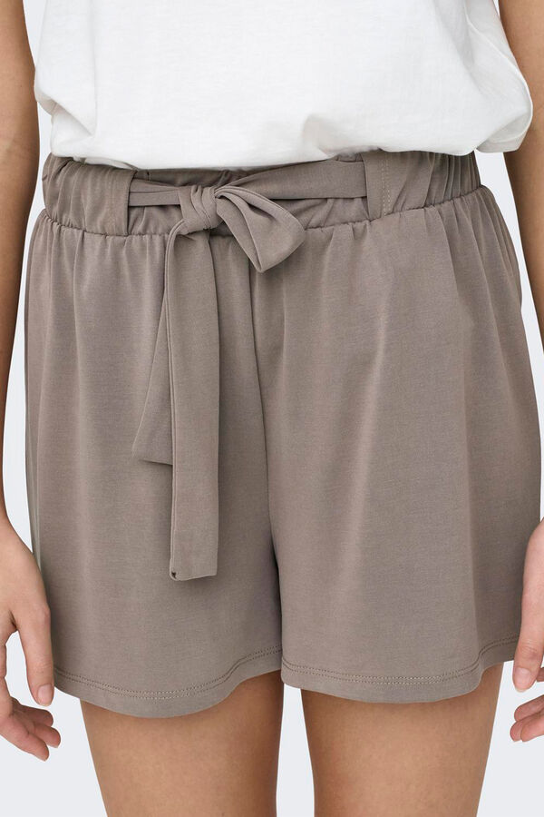 Only Flie&szlig;ende Shorts cru