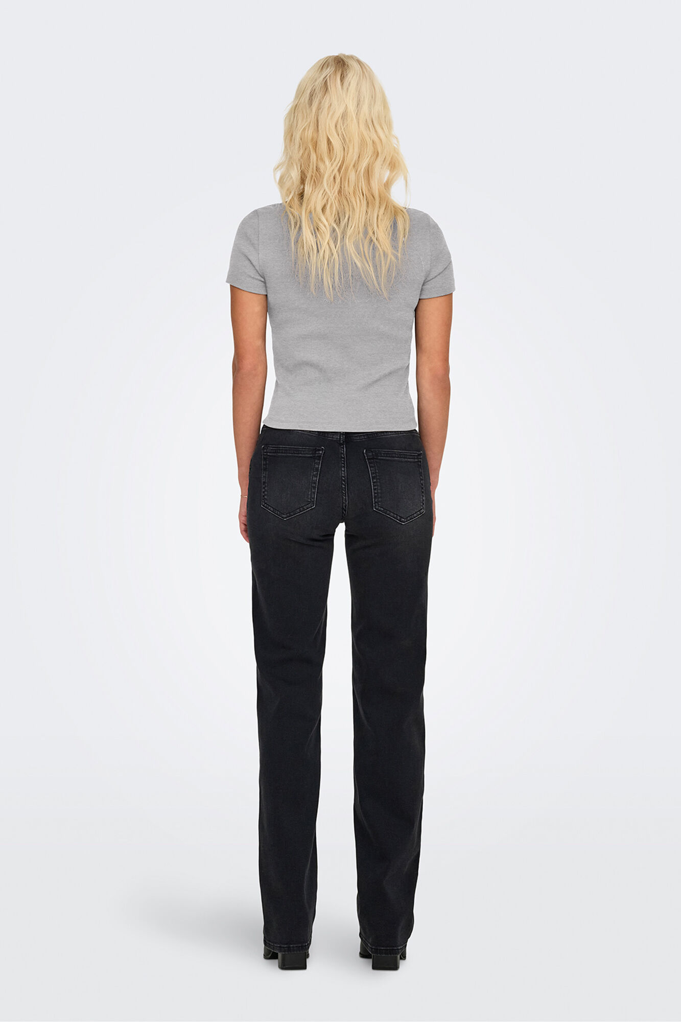 Only Camiseta crop de canal&eacute;