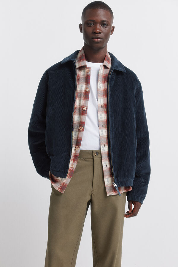 Springfield Pantal&oacute;n comfort pliegues relaxed fit kaki