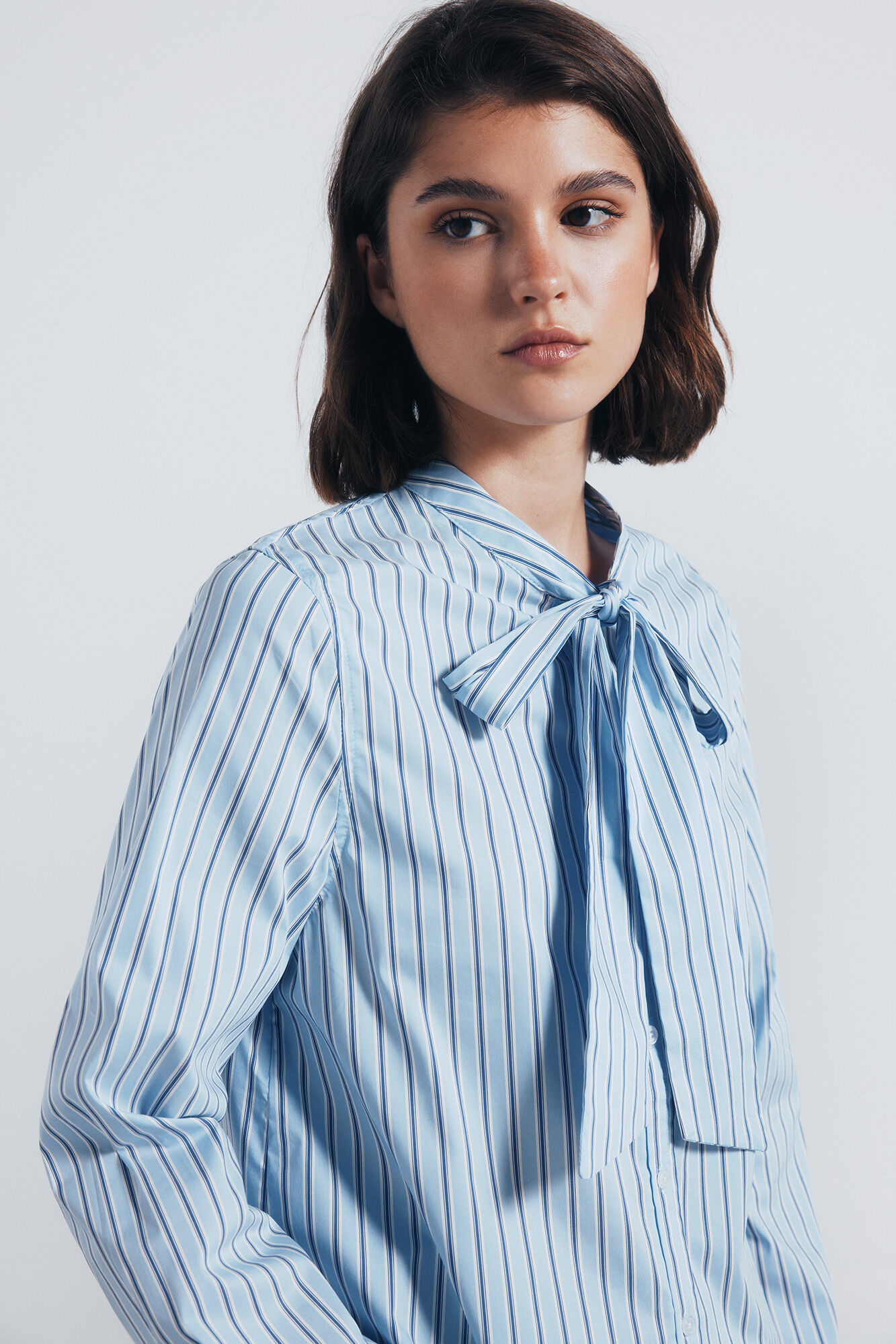 Springfield Blusa cuello lazo rayas