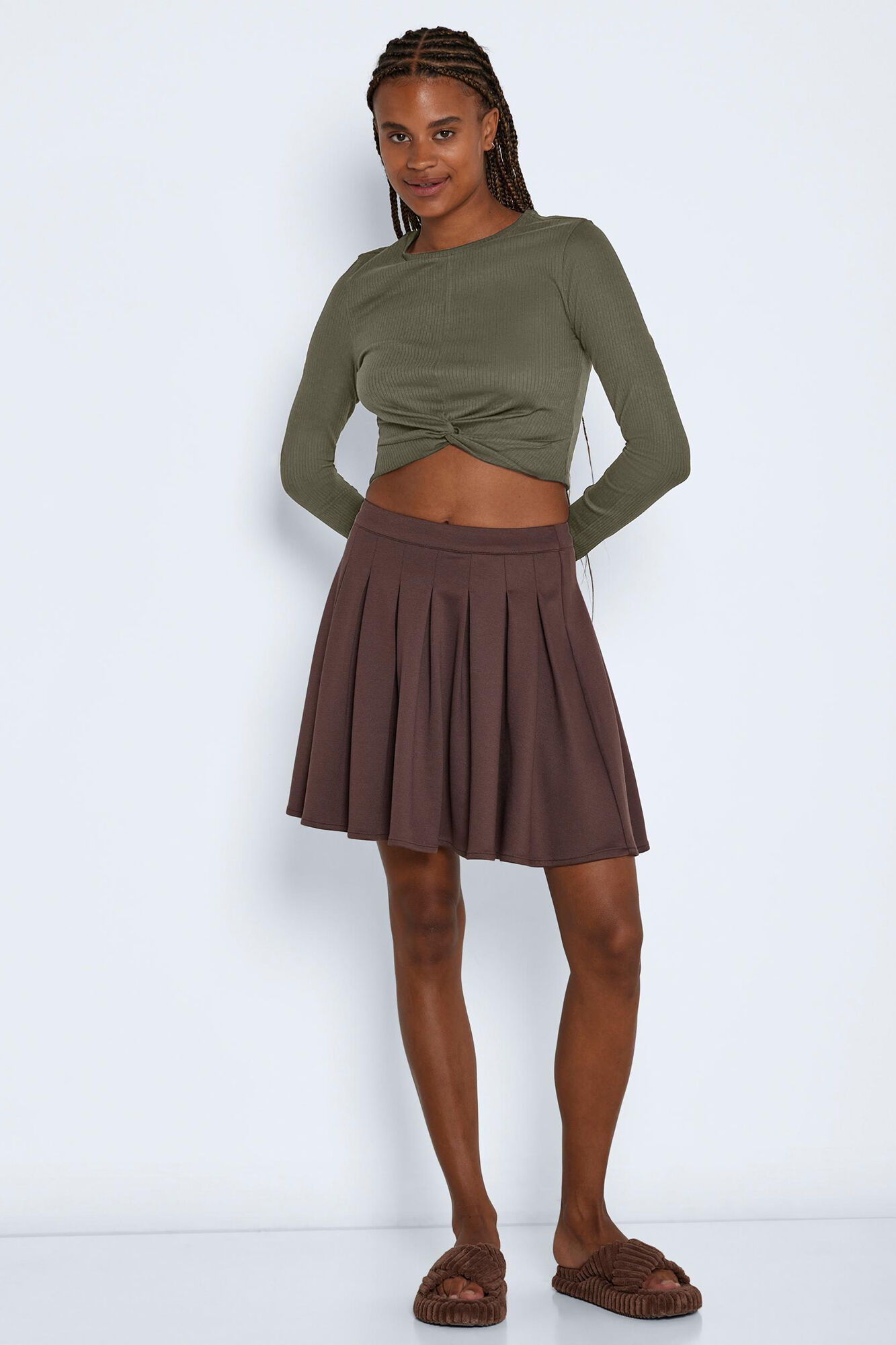 Noisy May Top cropped de manga comprida 