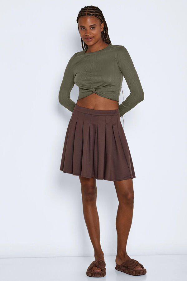 Noisy May Top cropped de manga larga kaki