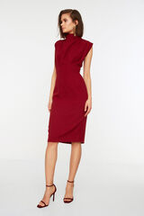 Trendyol Vestido tubo midi burdeos