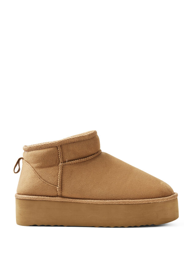 Pieces Bot&iacute;n suela ancha teddy marr&oacute;n