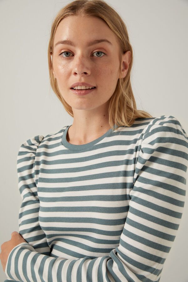 Pieces Top manga abullonada gris