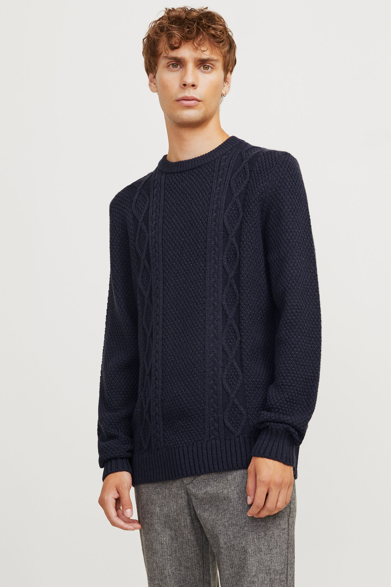 JJ REBEL Camisola b&aacute;sica de corte regular