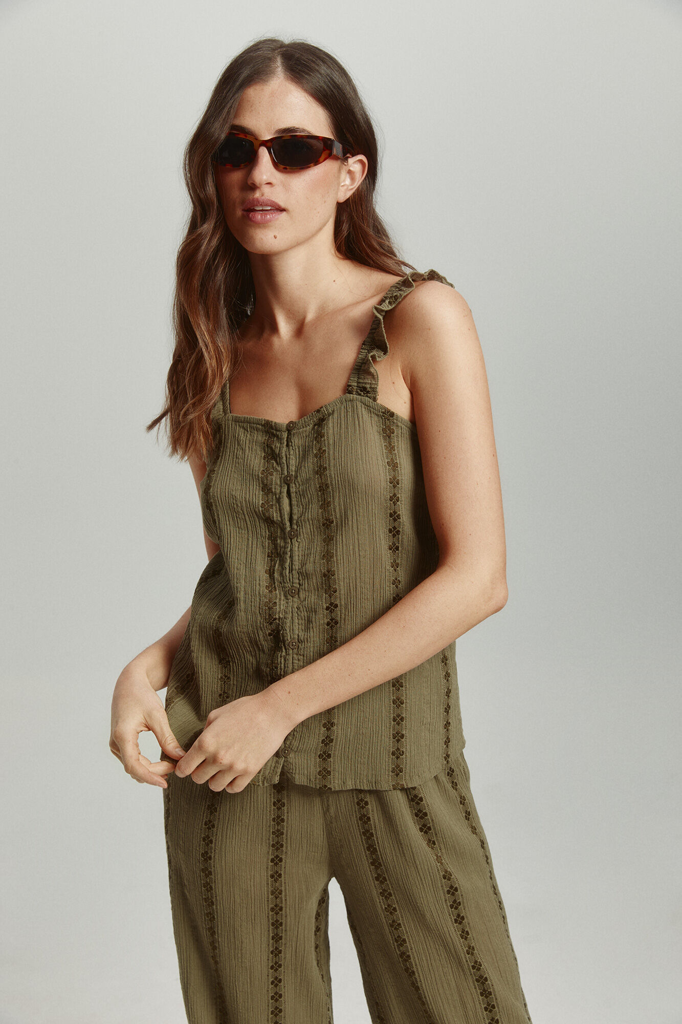 Only Blusa loose fit tirantes