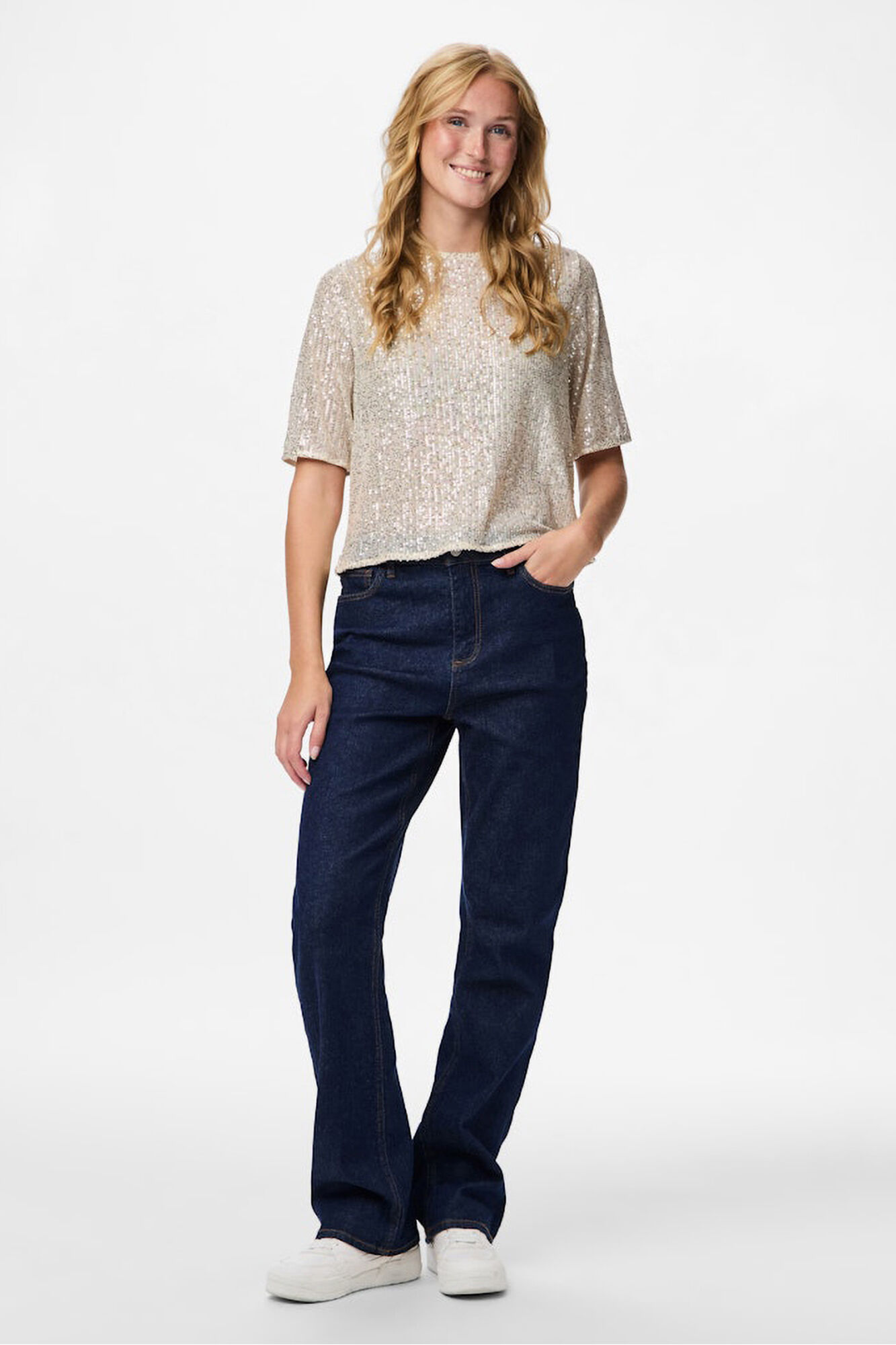 Pieces Top lentejuelas manga corta