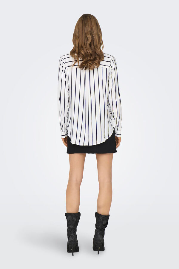 Only Camisa manga larga marfil