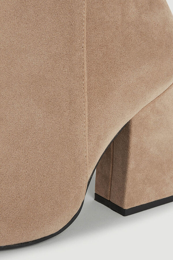 Pimkie Botines de antelina con tac&oacute;n nude