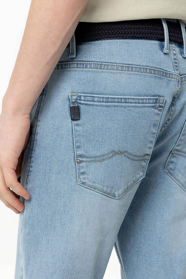 Tiffosi Jeans Leo Comfort Fit con Cintur&oacute;n azul