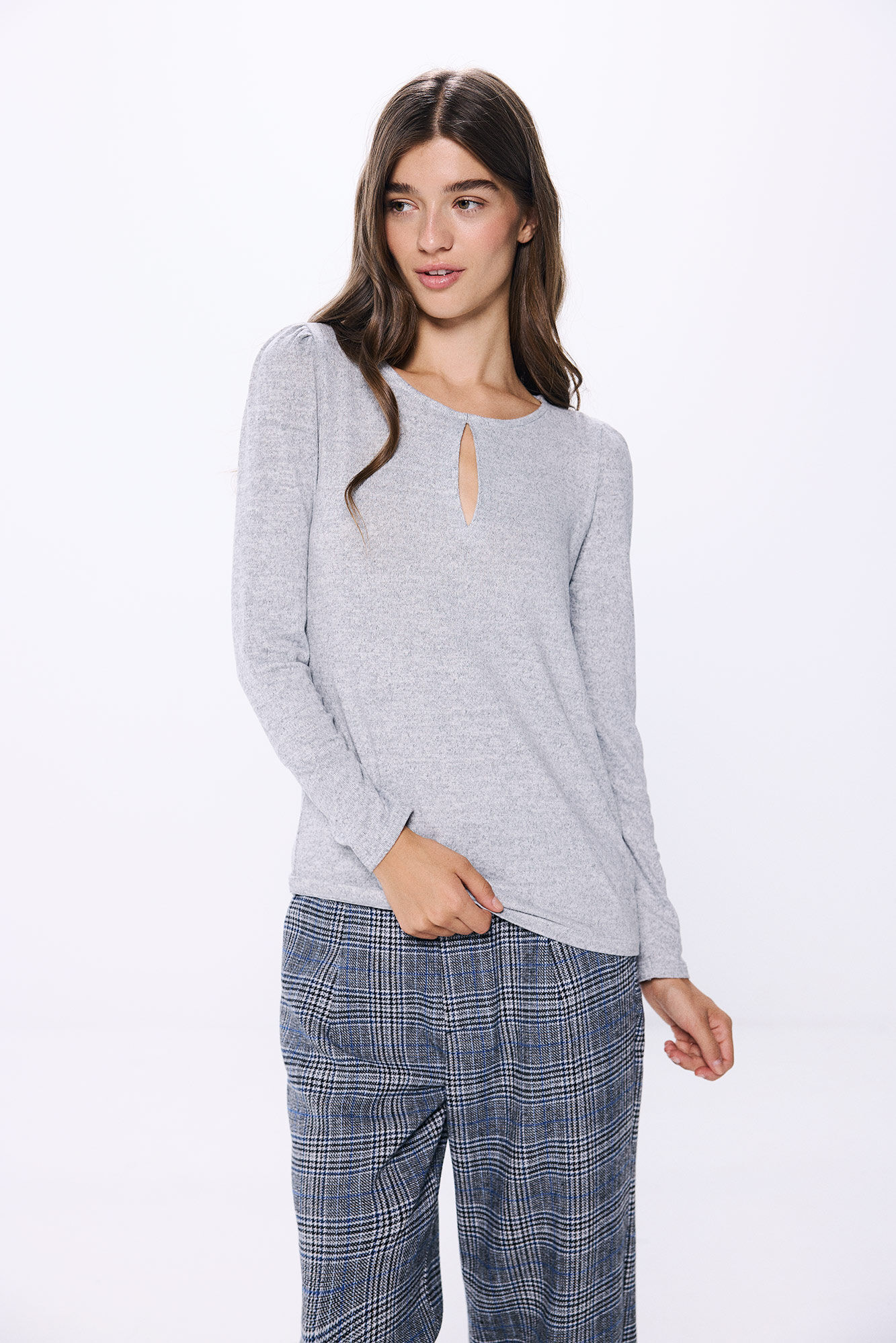 Springfield Camiseta abertura escote punto cortado