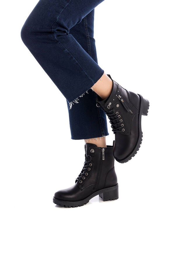 Refresh Botin estilo militar negro