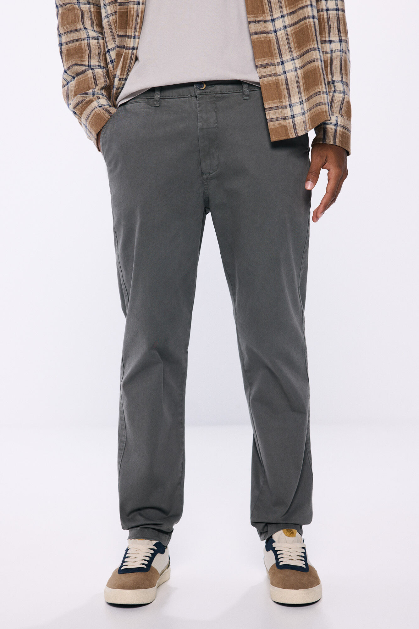 Springfield Pantal&oacute;n chino color lavado relax fit