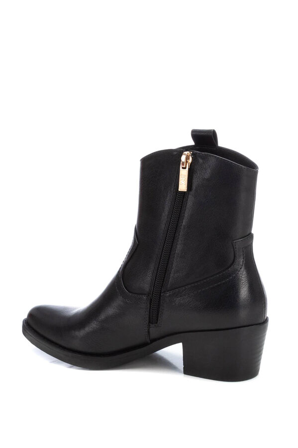 XTI Bota country feminina com salto preto