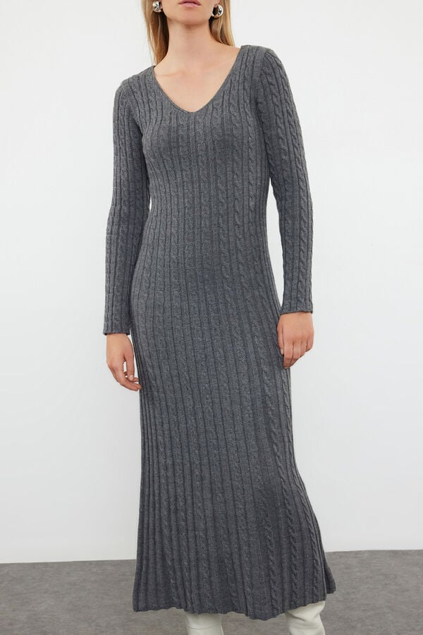 Trendyol Vestido largo b&aacute;sico gris