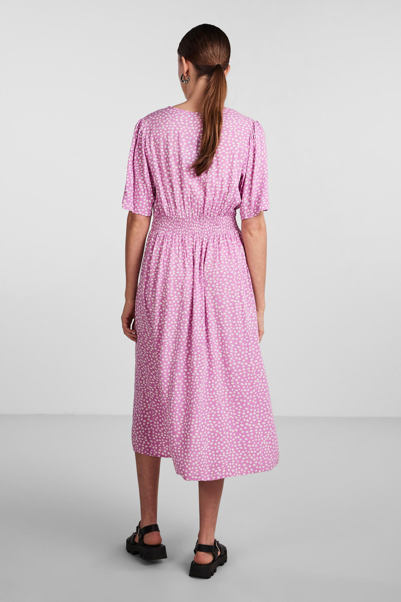 Pieces Vestido comprido de mulher.