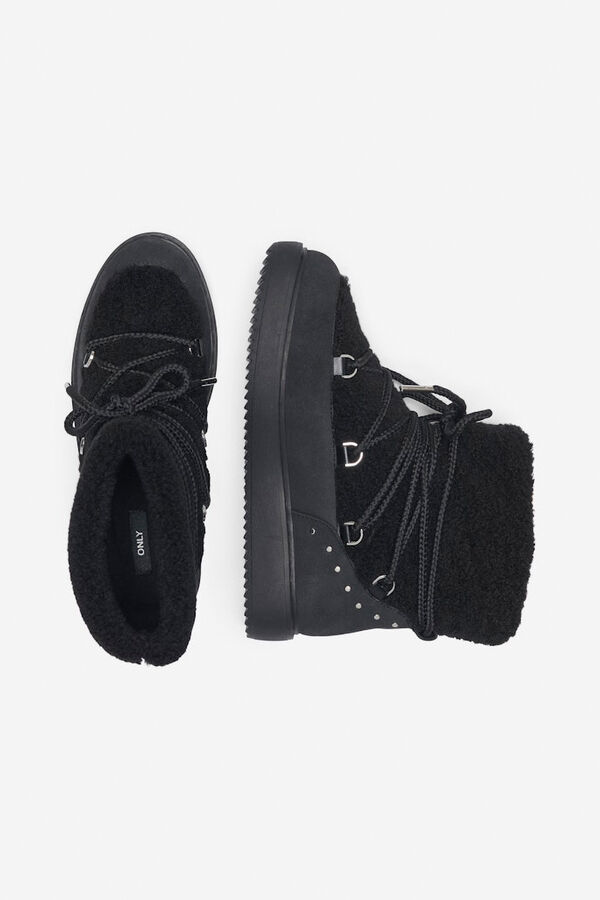 Only Bot&iacute;n de ante y borrego negro