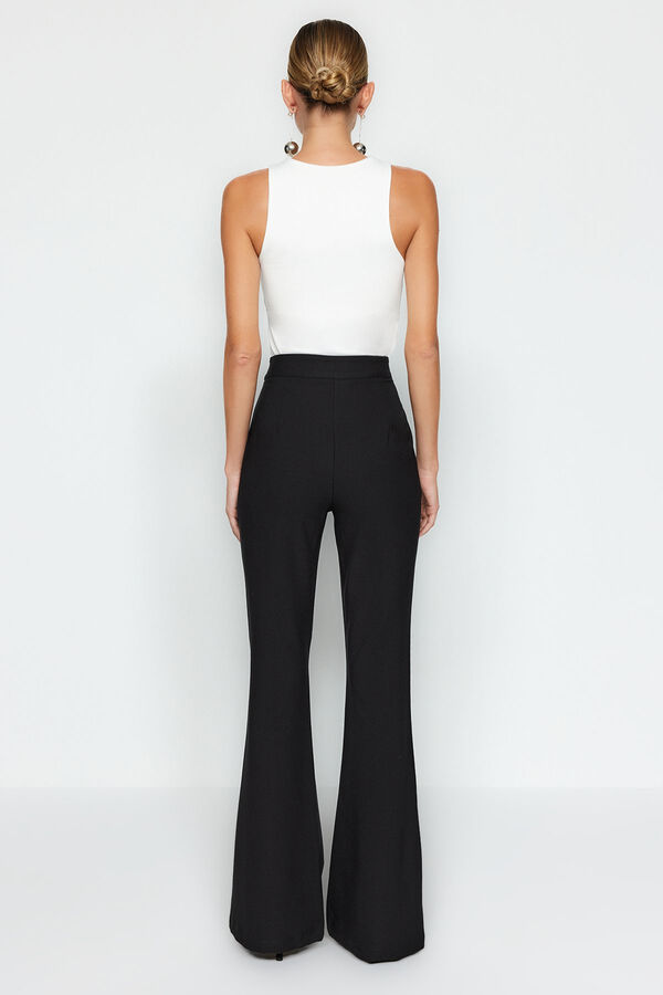 Trendyol Jeans flare negro