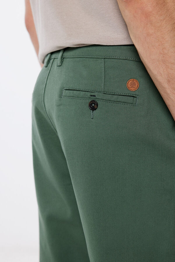 Springfield Pantal&oacute;n chino color comfort slim fit verde