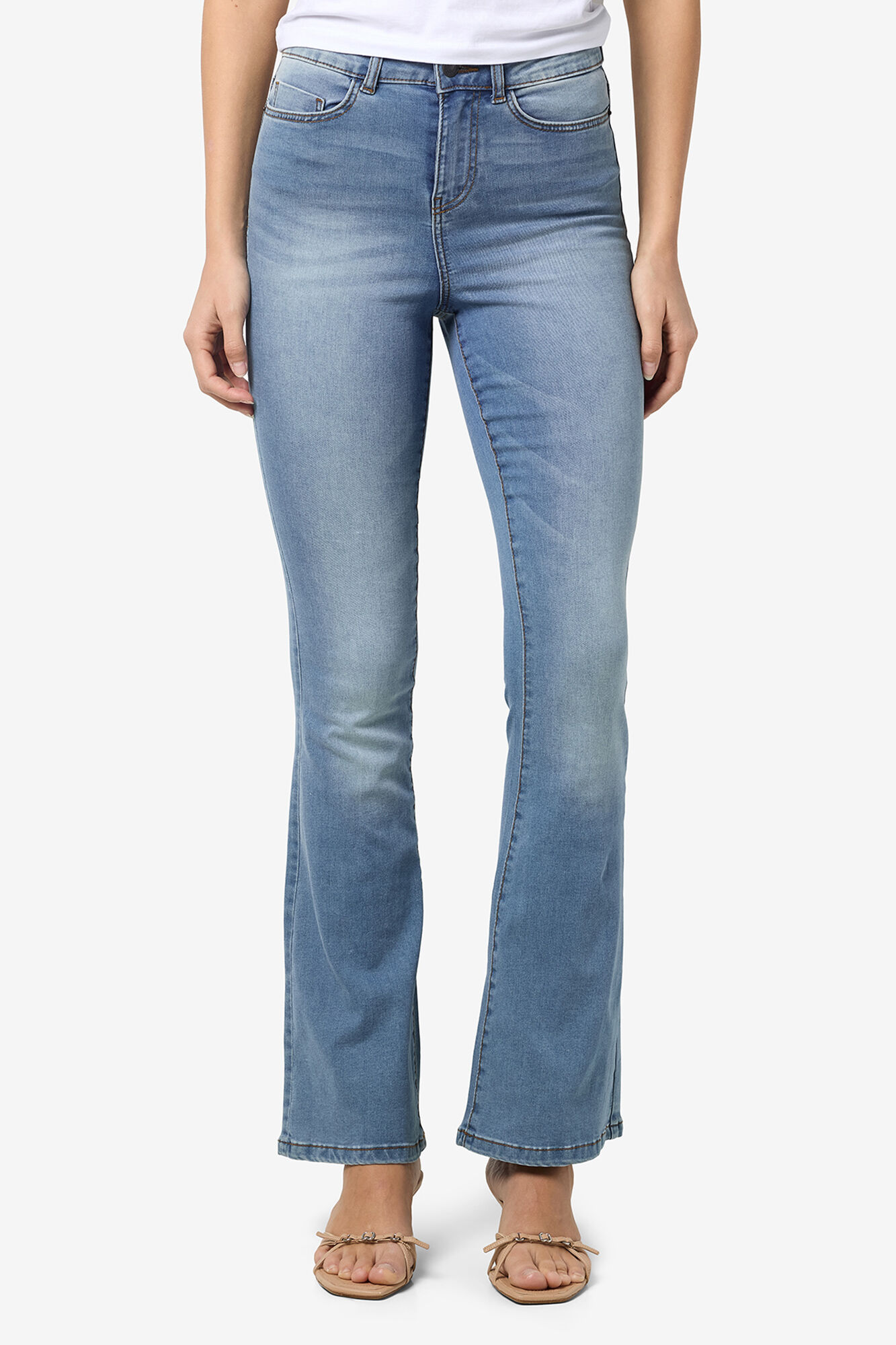 Noisy May Flare Jeans