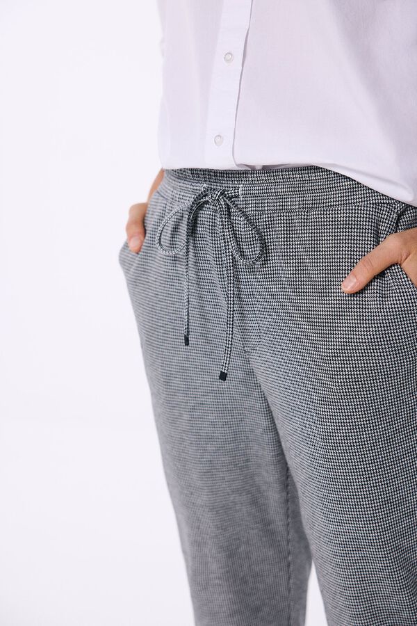 Springfield Pantal&oacute;n jogger punto circular negro