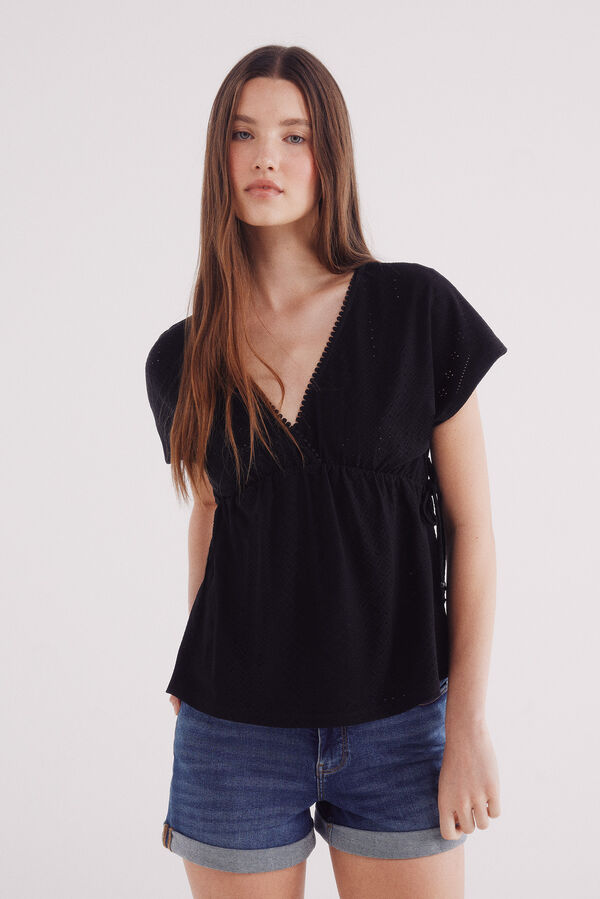 Springfield Top bordado suizo lazos cintura negro