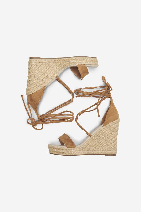 Only Sand&aacute;lia tac&atilde;o cunha alpercata cru