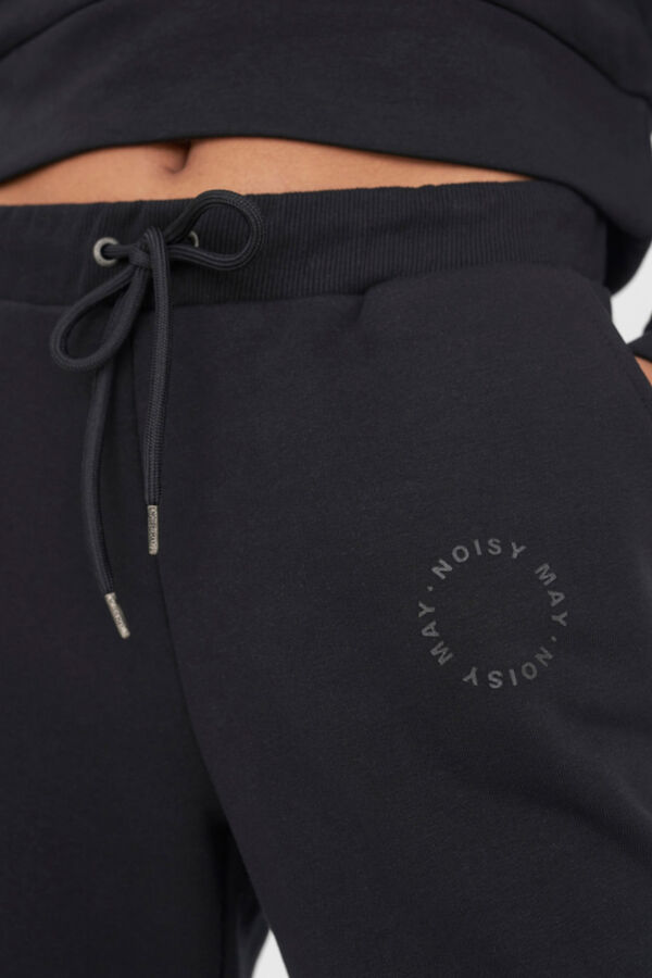Noisy May Pantal&oacute;n sweat negro