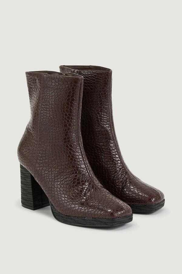 Pimkie Botines de punta cuadrada efecto cocodrilo marr&oacute;n