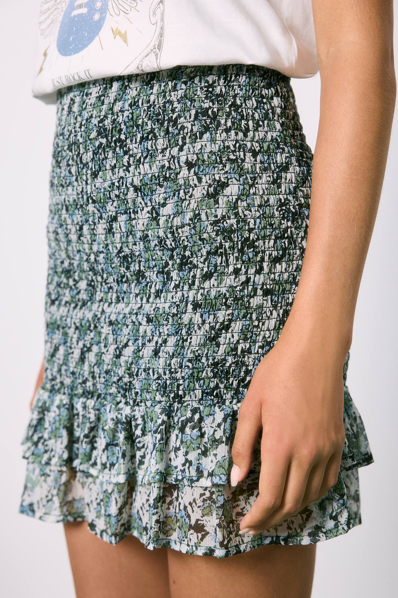 High Spirits Saia Rini