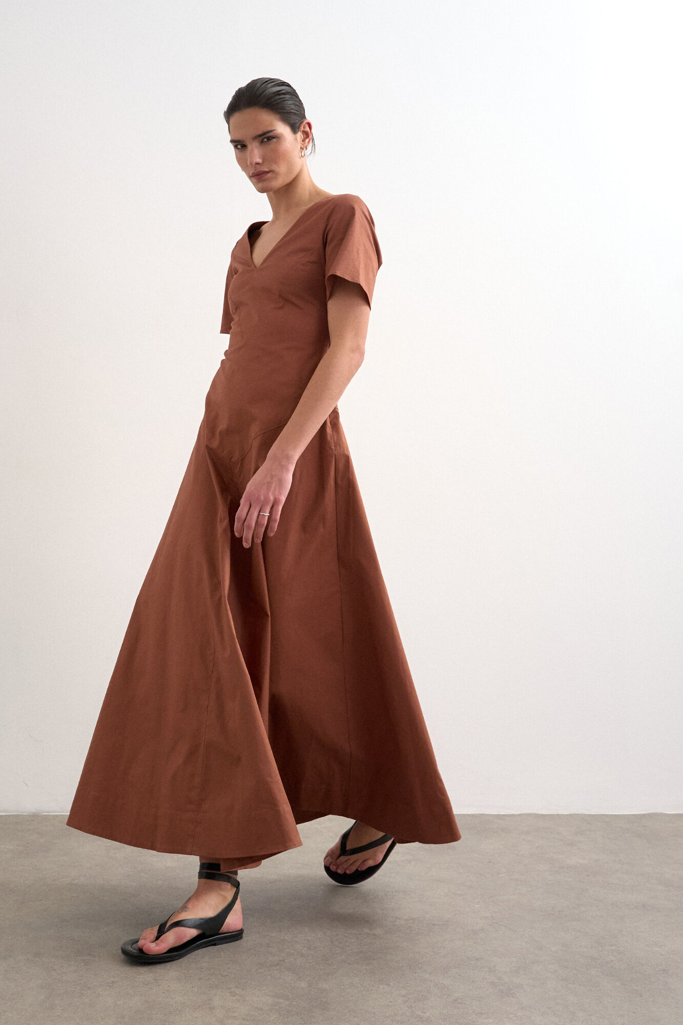 Topshop Vestido comprido mangas bal&atilde;o