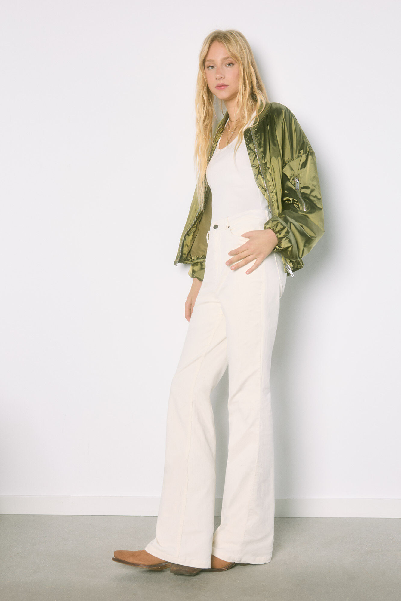 High Spirits 0015 JEANS FLARE