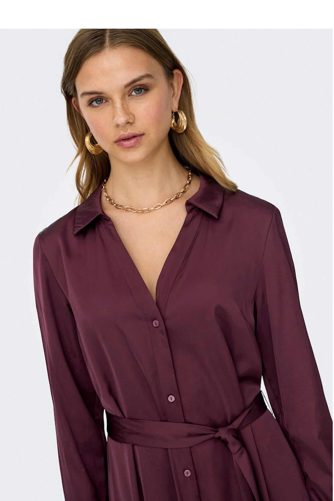 Only Vestido largo camisero de sat&eacute;n