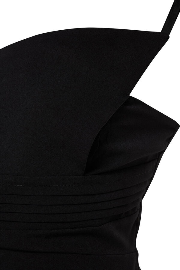 Trendyol Vestido largo asim&eacute;trico negro