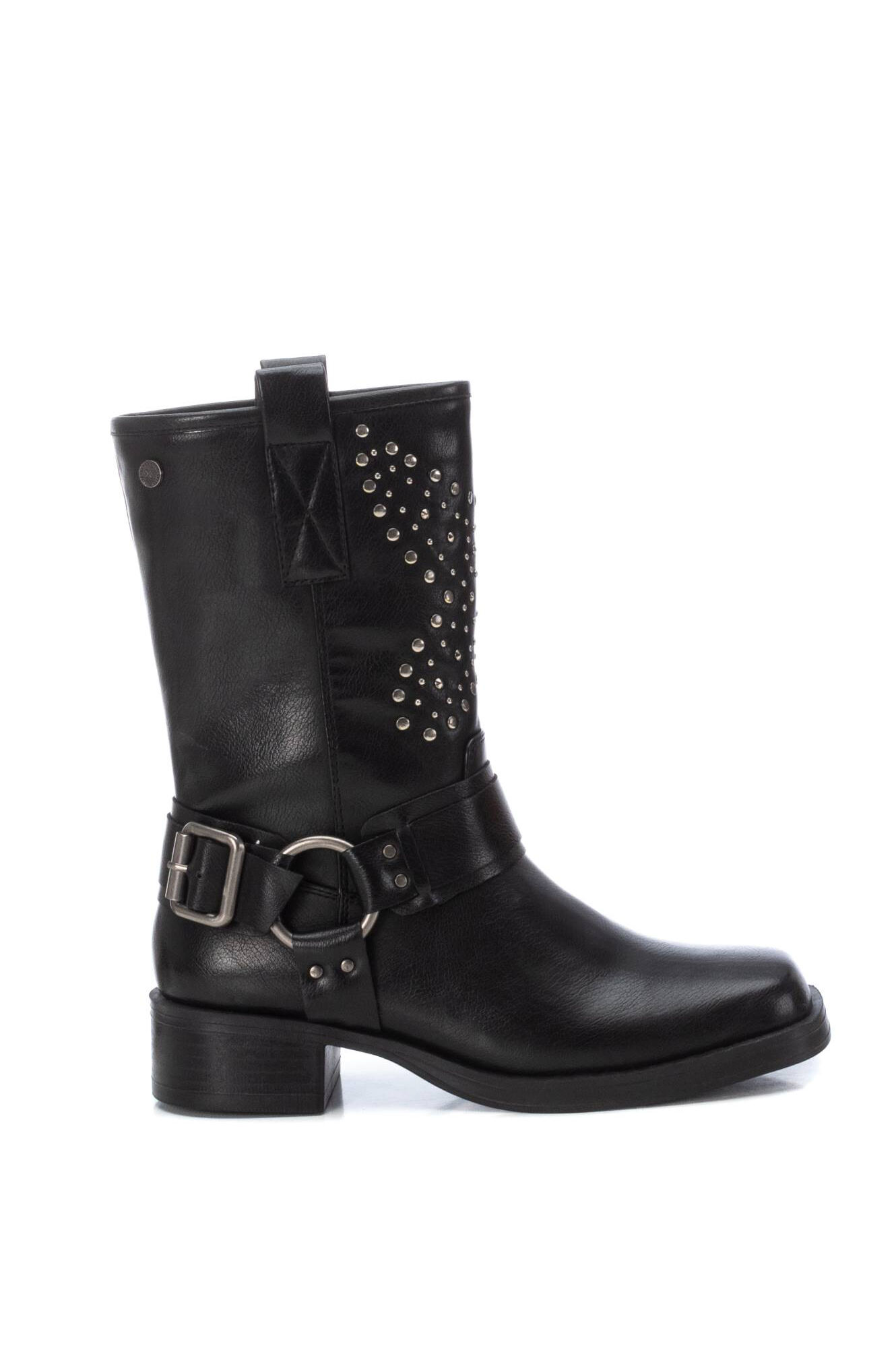 XTI Botin motorista hebilla y tachas horma cuadrada