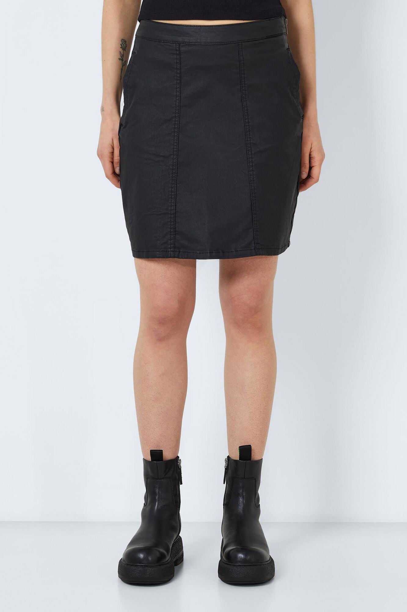 Noisy May Falda polipiel