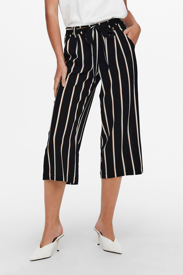 Only Cal&ccedil;as &agrave;s riscas corte folgado preto