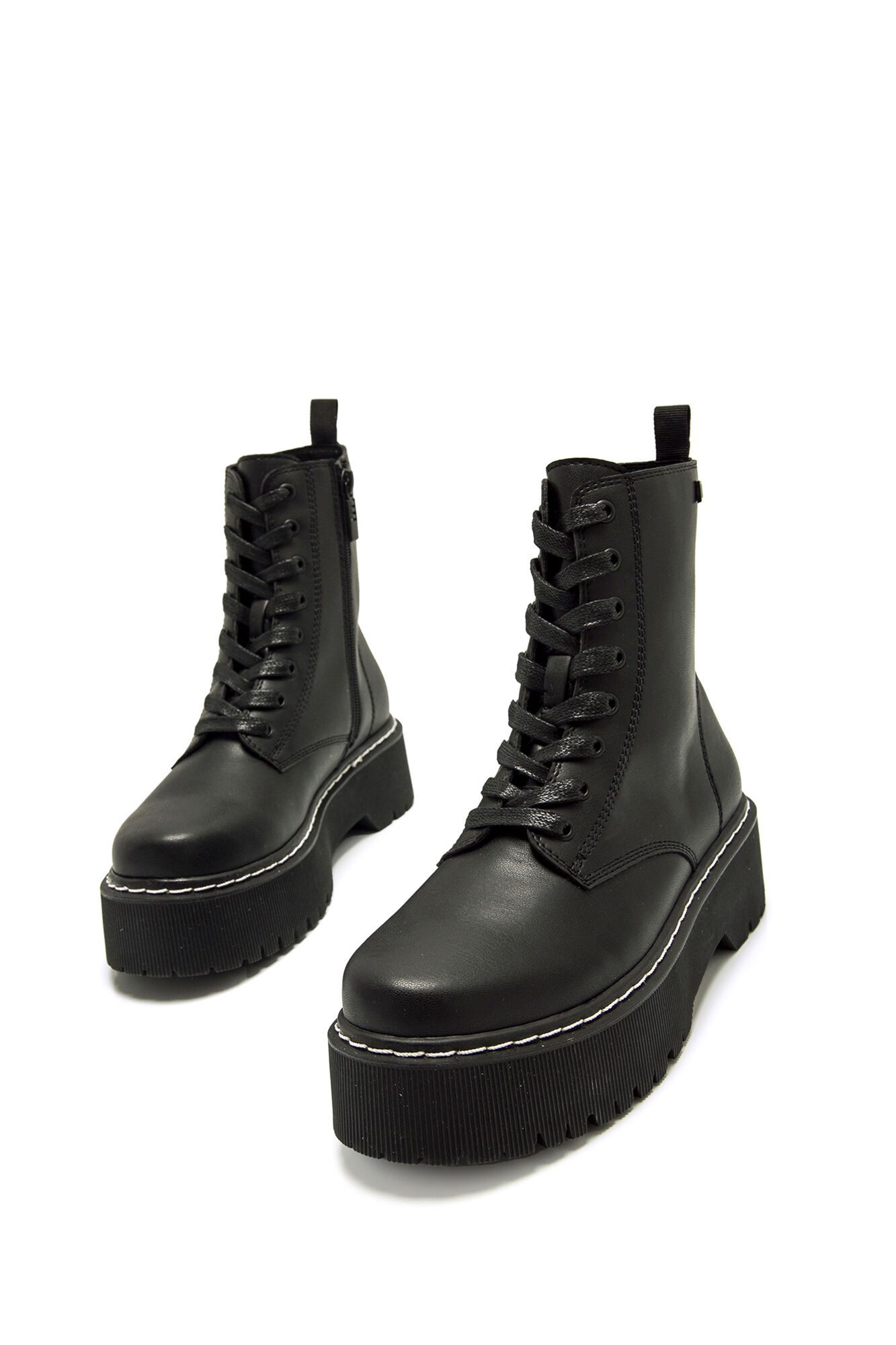 MTNG Bot&iacute;n Stormy X