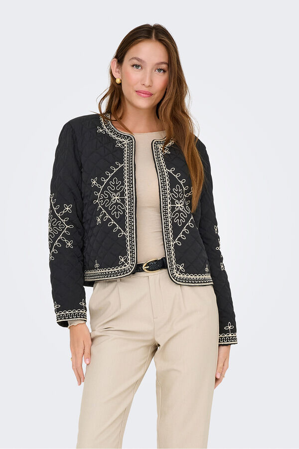 JDY Chaqueta acolchada bordada negro