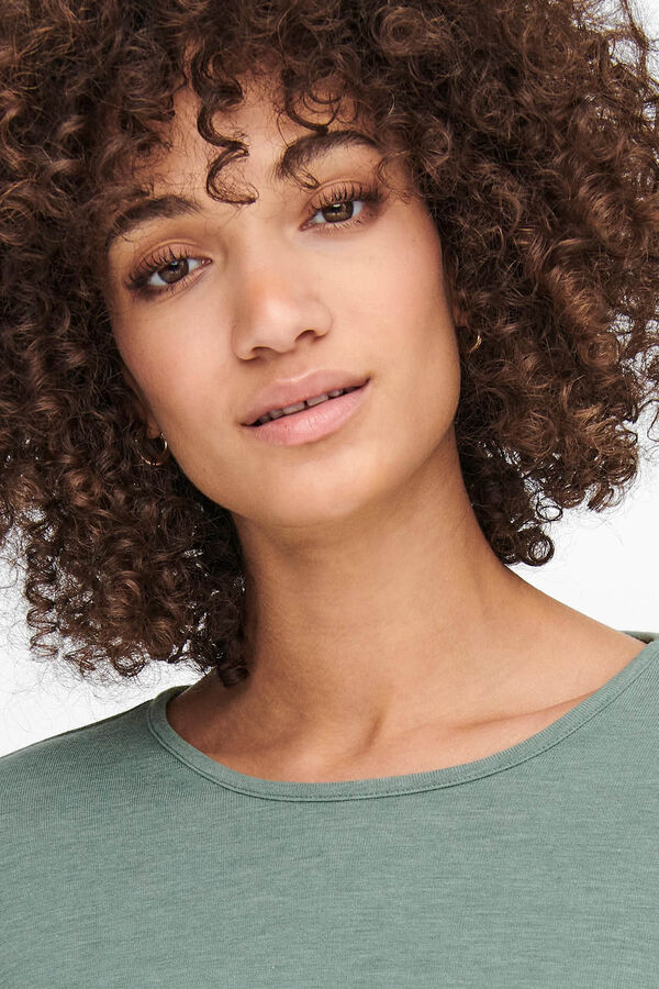 Only Camiseta fluida de manga media verde