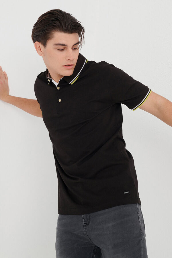 Inside P&oacute;lo Contrastes preto