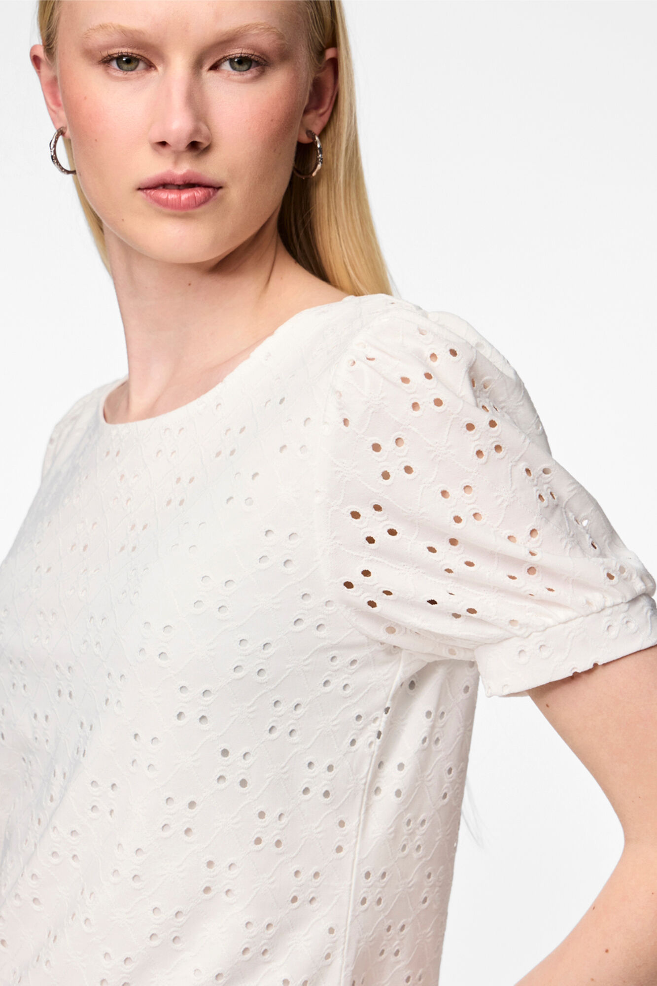 Pieces Camiseta manga corta y cuello cerrado