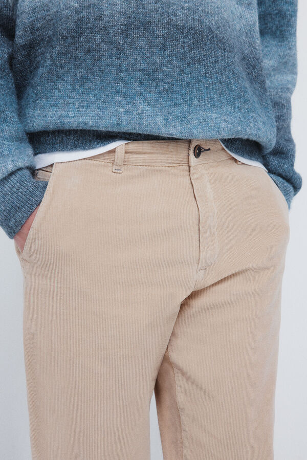 Springfield Pantal&oacute;n chino pana lavada comfort slim fit beige