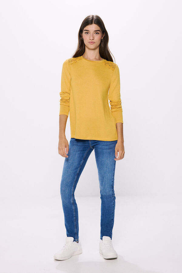Springfield Camiseta crochet hombros amarillo