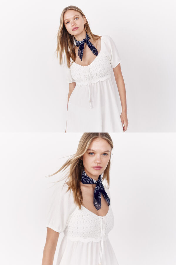 La Vecina Rubia Vestido corto "IBIZA" detalle crochet - La Vecina Rubia blanco