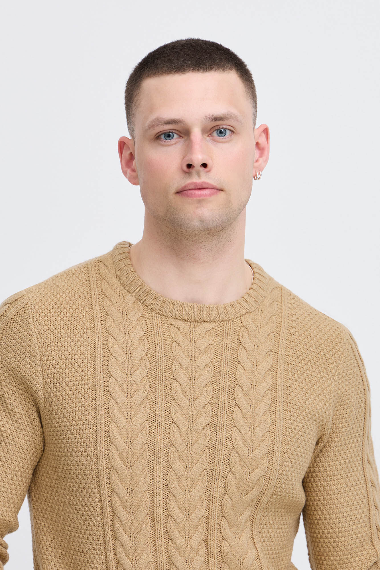 Blend Jersey cuello alto