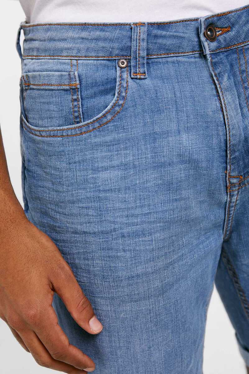 Springfield Bermuda jeans slim básica lavagem média azul aço