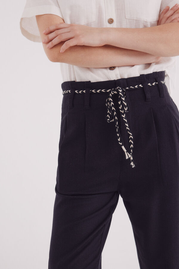 Springfield Cal&ccedil;a plissada com cinto de linho preto