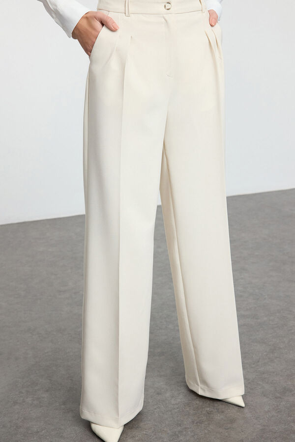 Trendyol Pantalones Palazzo plisados gris